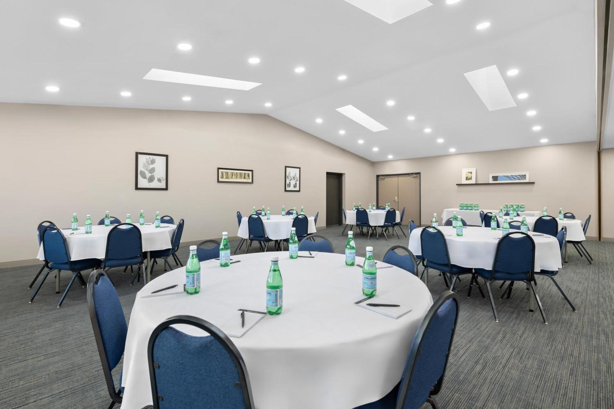 Country Inn & Suites By Radisson, Coon Rapids, Mn Εξωτερικό φωτογραφία