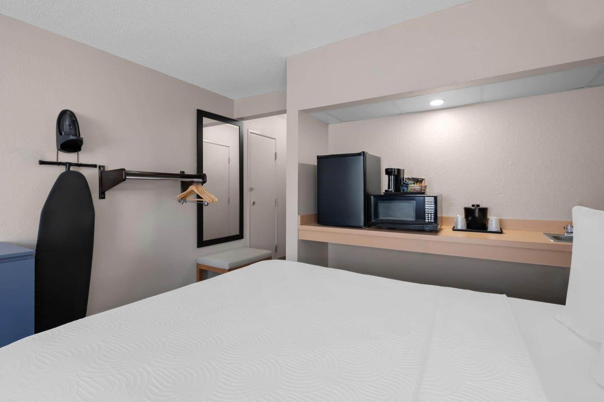 Country Inn & Suites By Radisson, Coon Rapids, Mn Εξωτερικό φωτογραφία